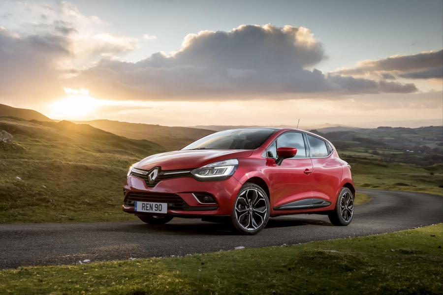  Renault Clio 2016 года  (UK) (фото 6 из 31)